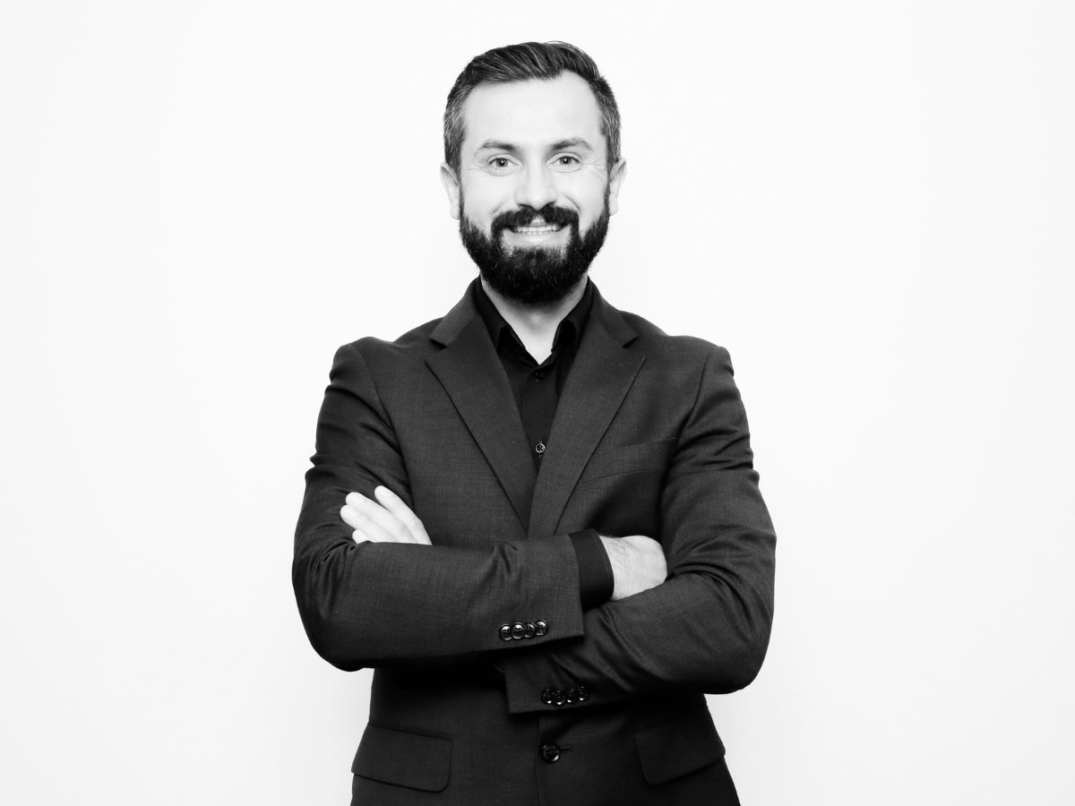 Andrei, owner of I Ship to Europe